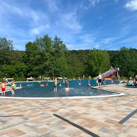 Tuermerstube - In Der Hinterburg - Mit Aufzug, Parkplatz, E-ladestation & Garten - Hunde Willkommen שליץ