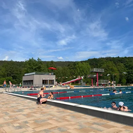 Tuermerstube - In Der Hinterburg - Mit Aufzug, Parkplatz, E-ladestation & Garten - Hunde Willkommen