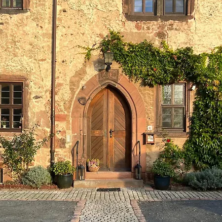 Tuermerstube - Scandi Style - In Der Historischen Hinterburg - Nahe Fulda *