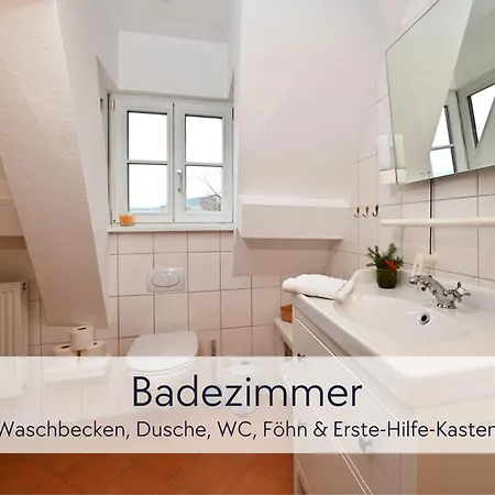 Tuermerstube - In Der Hinterburg - Mit Aufzug, Parkplatz, E-ladestation & Garten - Hunde Willkommen *