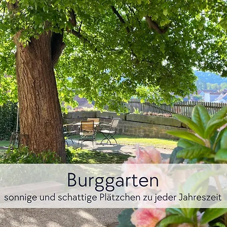 Tuermerstube - In Der Hinterburg - Mit Aufzug, Parkplatz, E-ladestation & Garten - Hunde Willkommen Apartment Schlitz