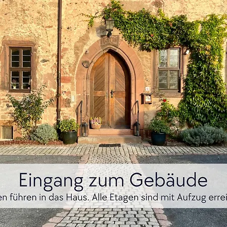 Tuermerstube - In Der Hinterburg - Mit Aufzug, Parkplatz, E-ladestation & Garten - Hunde Willkommen * Schlitz
